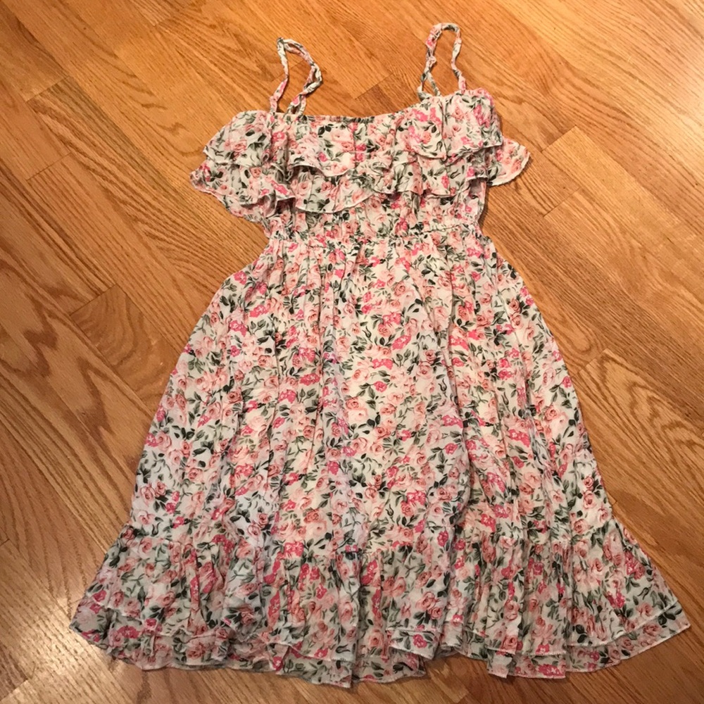 Cute tunika/ dress in Floral color size XS/S